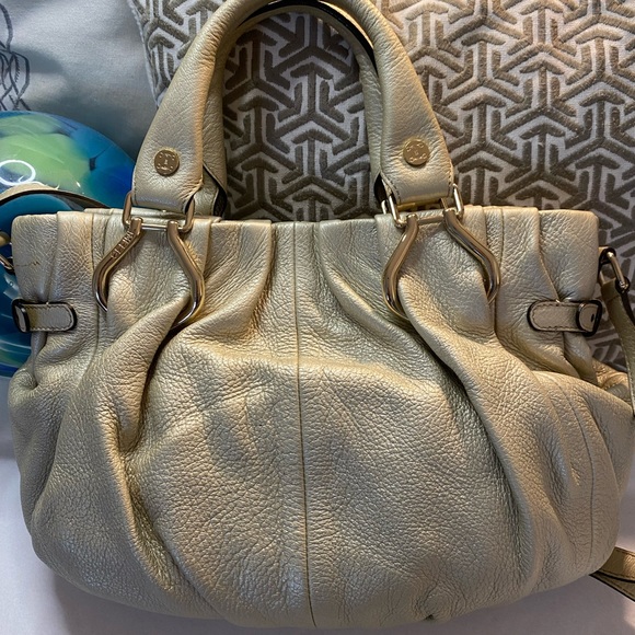CELINE Gold Metallic Handbag with strap - Picture 2 of 7
